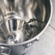 Load image into Gallery viewer, Ss Brewtech Brewmaster Brew Bucket 14 Gallon