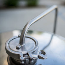 Load image into Gallery viewer, Ss Brewtech Brewmaster Chronical Fermenter Half Barrel