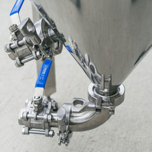 Load image into Gallery viewer, Ss Brewtech Chronical Fermenter 14 Gallon

