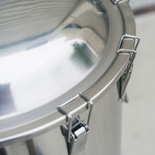 Load image into Gallery viewer, Ss Brewtech Chronical Fermenter Half Barrel
